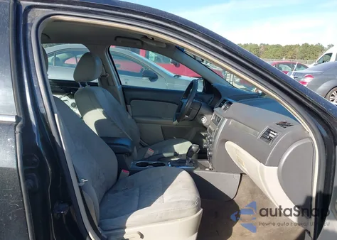 2011 Ford Fusion Se from USA, damaged, VIN 3FAHP0HA1BR327723